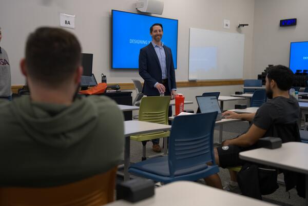 UTSA launches first-year seminar for veteran students