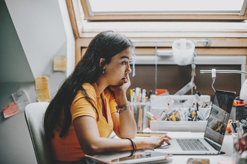 College Application Surge: Underrepresented Students Lead Growth in 2024-25 Admissions Cycle