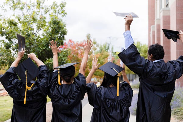 Accelerated Business Degree Reduces Student Debt