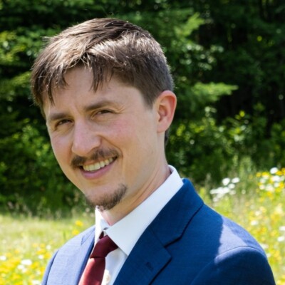 Headshot of Bruce Etter