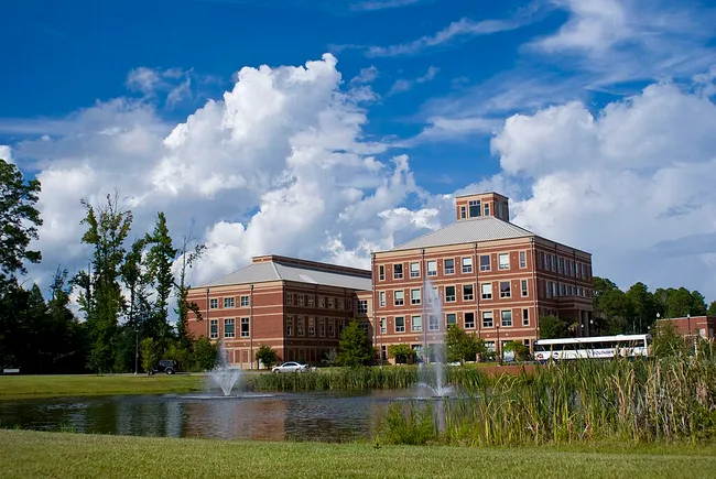 This week in 5 numbers: Another year of growth for faculty salaries