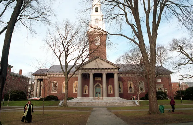 Harvard faculty group pledges 10% of salary to help university fight Trump