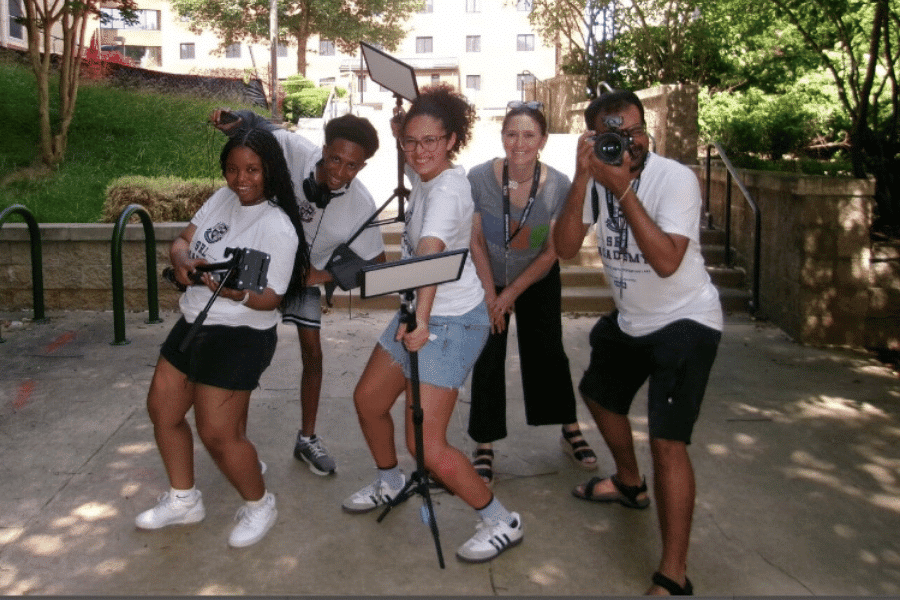 An award recognizes the importance of youth journalism