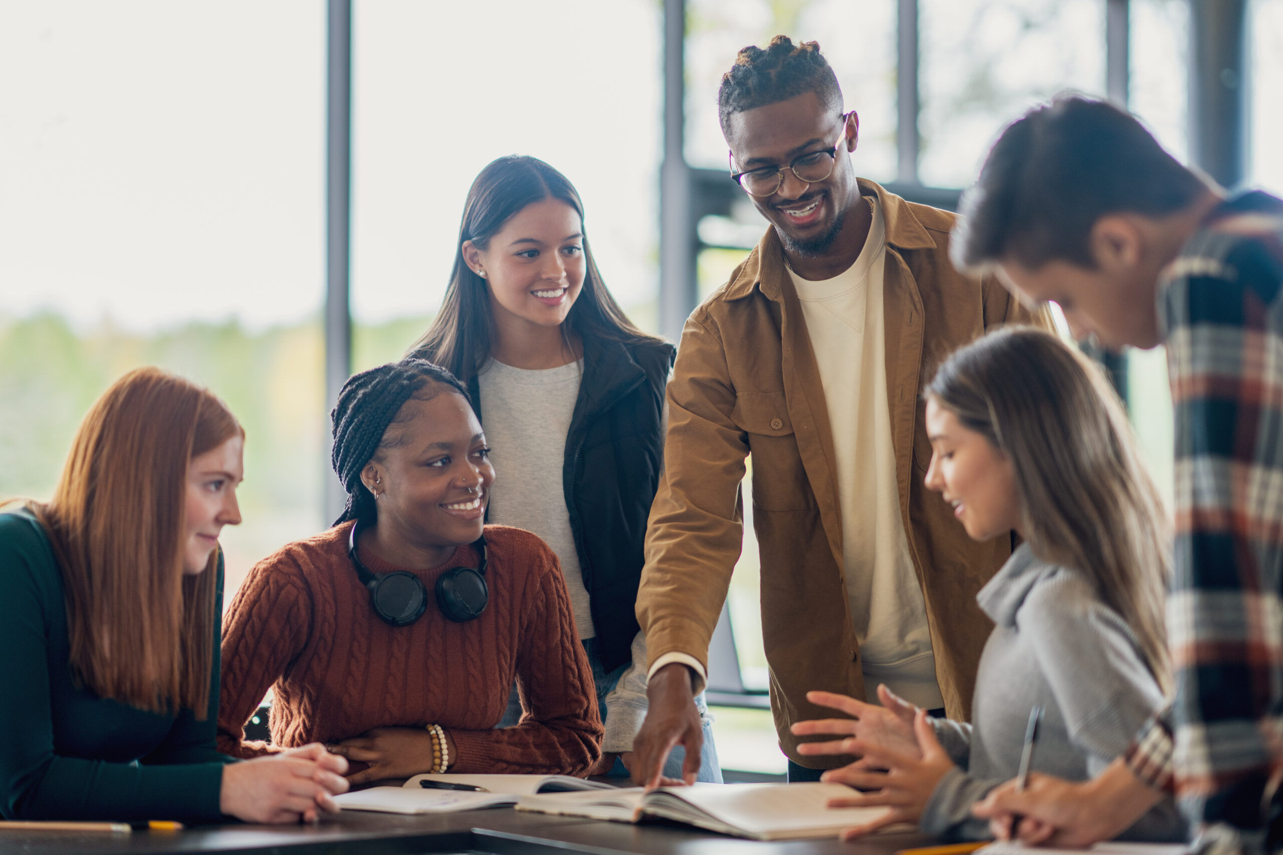 Building a Thriving Classroom Community – “Bond & Beyond” – Faculty Focus