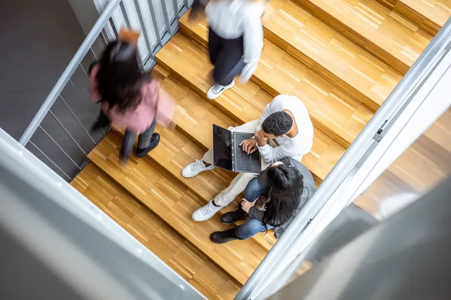 How rare are colleges that enroll and graduate high shares of Pell Grant students?