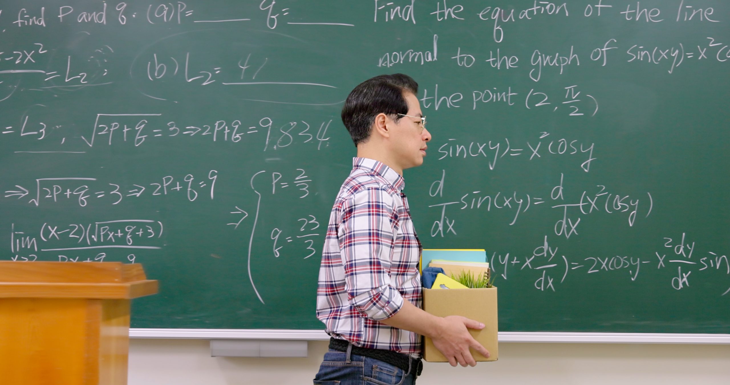 A ‘Great Defection’ threatens to empty universities and colleges of top teaching talent