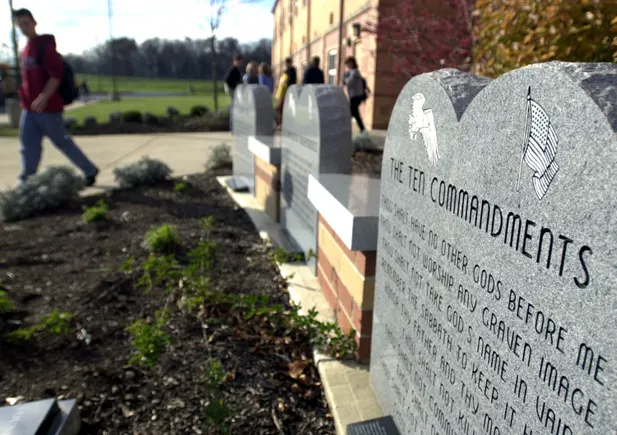ACLU warns districts not to display Ten Commandments amid legal battles