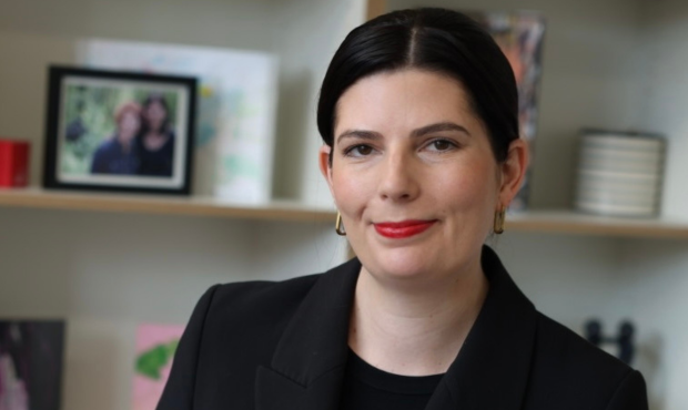 Inquiry calls for vice-chancellor pay caps – Campus Review