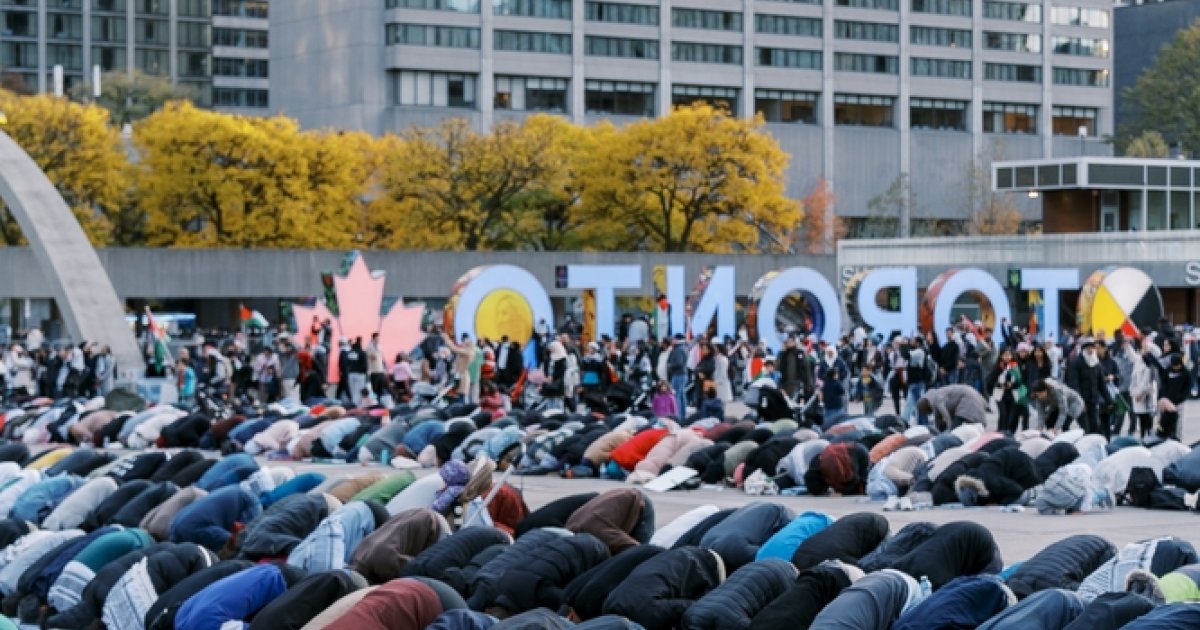 Quebec is threatening to outlaw public prayer