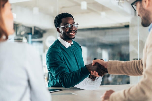 Students Weigh In on AI-Assisted Job Searches