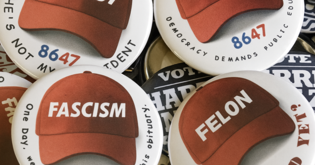 They displayed anti-Trump buttons — then the sheriff alerted Secret Service