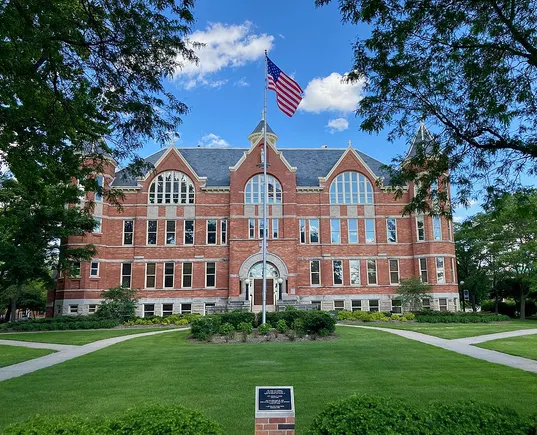 St. Norbert College to add 5 new programs after March cuts