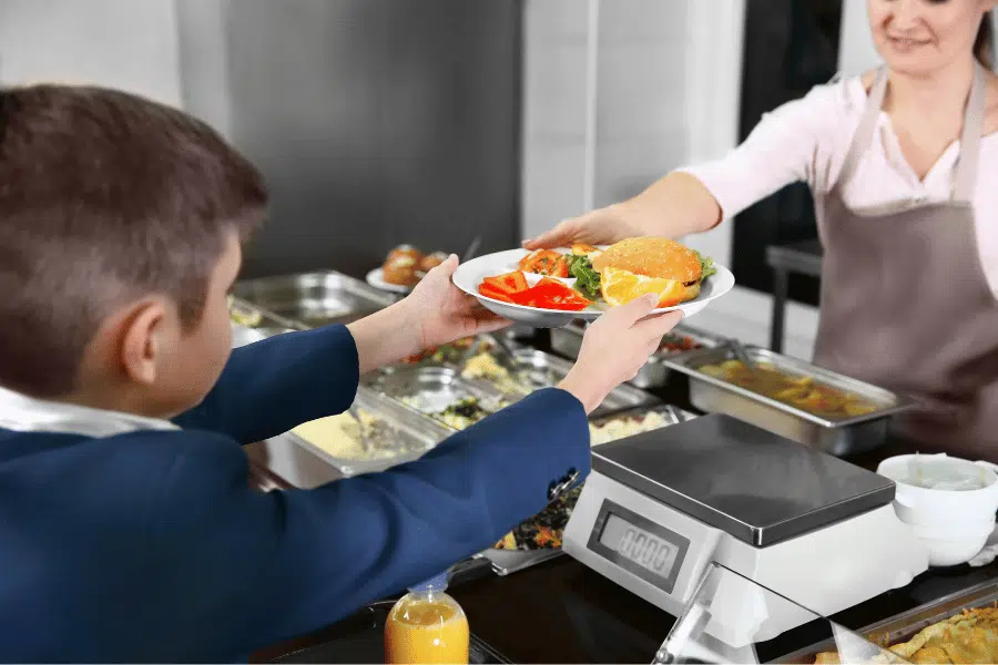 Dishing out healthy food options kids will eat